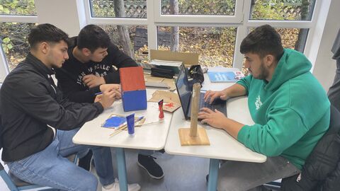 Schülerinnen und Schüler einer PUSCH-Klasse