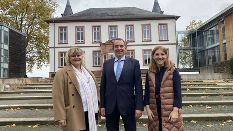 Alexander Lorz zu Besuch bei der Internatsschule Schloss Hansenberg 