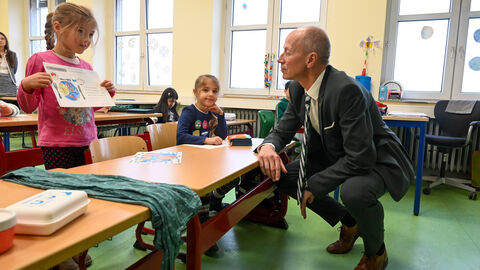 Armin Schwarz besucht Lotteschule in Wetzlar 