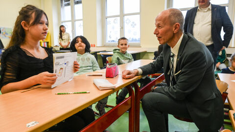 Armin Schwarz besucht Lotteschule in Wetzlar 