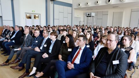 Vereidigung der Lehrkräfte für den Vorbereitungsdienst in Kassel 
