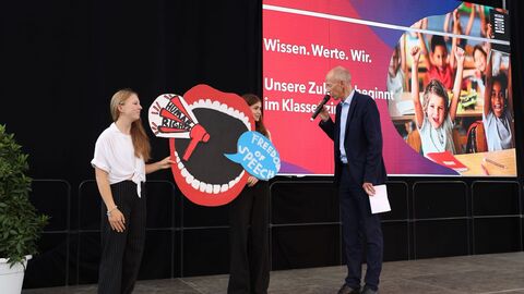 Sekundarstufe 1, 2. Platz: Rieke Henkel und Julia Mülle